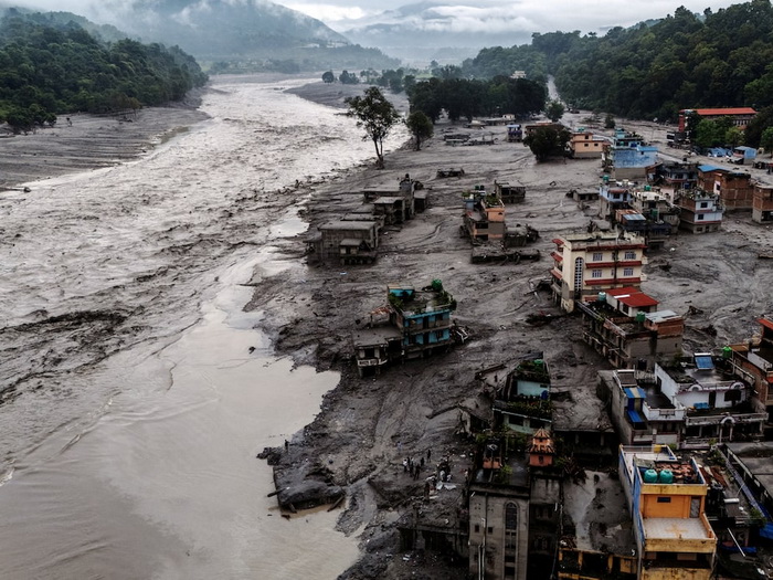 Trka s vremenom u Nepalu: Stotine ljudi zarobljene u tunelima, skoro 5.000 nestalih