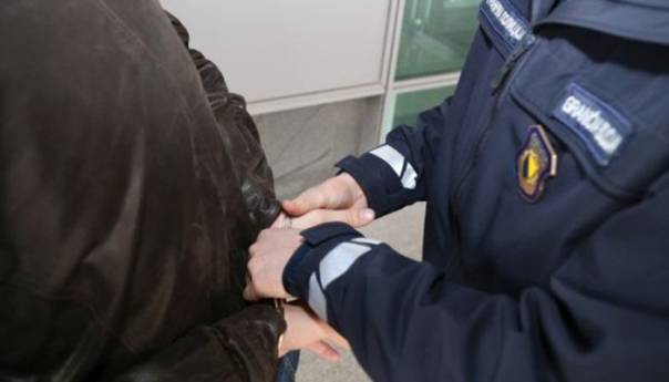 Troje bh. državljana lišeno slobode zbog krijumčarenja migranata