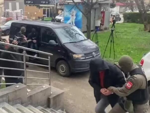 Trojica uhapšenih policajaca će biti suspendovani