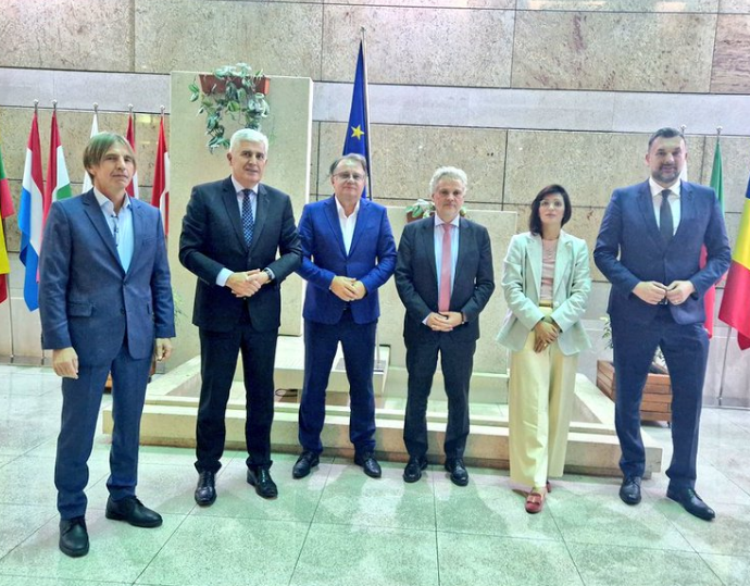 Trojka i HDZ sa Sattlerom o prioritetima za FBiH