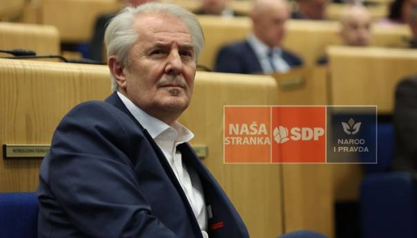 Trojka o formiranju vlasti i potezima Lende