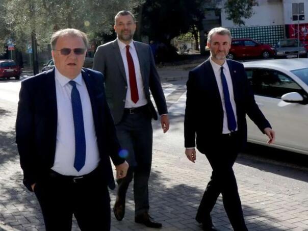 Trojka poručila Vučiću i Vučeviću: Ne testirajte spremnost BiH