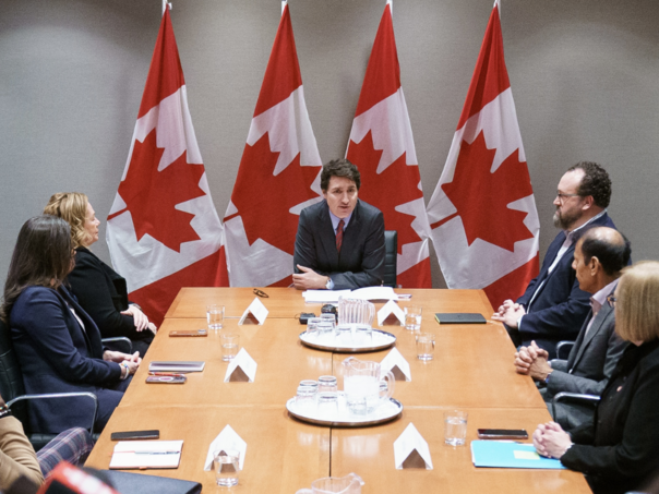 Trudeau: Kanada će uzvratiti na moguće američke carine od 25 posto