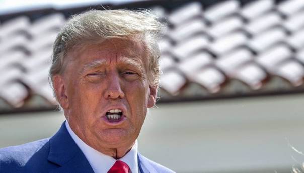 Trump će u utorak objaviti kandidaturu za izbore 2024., potvrdio je njegov savjetnik