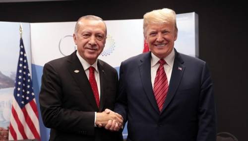 Trump i Erdogan ponovili solidarnost u borbi protiv COVID-19