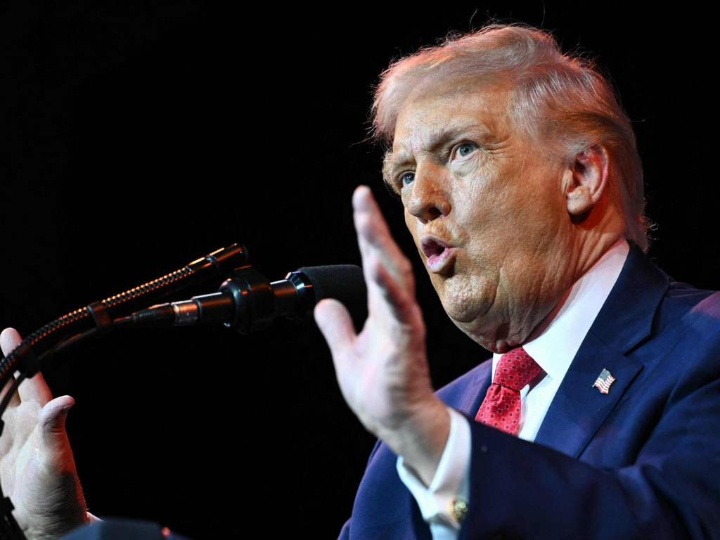 Trump: Iran ne smije naplaćivati prolaz tankerima kroz Hormuški moreuz