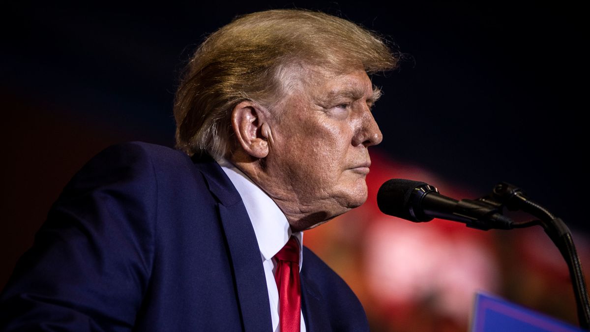 Trump: Istraga o neredima na Kapitolu je prijeki sud