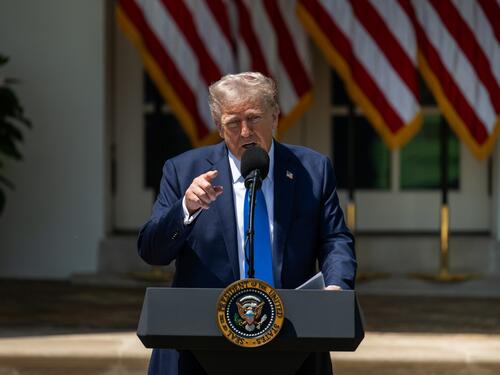 Trump: Kina prekršila dogovor o smanjenju carina