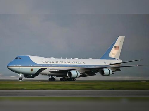 Trump mijenja izgled Air Force One, predsjednički avion dobija zlatni sjaj