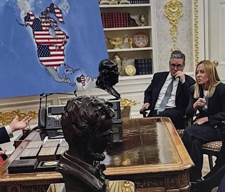 Trump na društvenim mrežama objavio sliku "Velike Amerike"