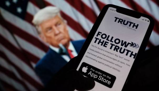 Trump najavio pokretanje nove društvene mreže TRUTH Social