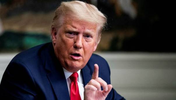 Trump najavio veto ako se ne ukloni članak o internetskoj odgovornosti