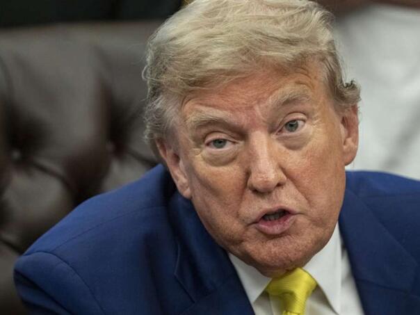 Trump najavljuje nacionalnu vanrednu situaciju zbog spora oko imigracijske službe