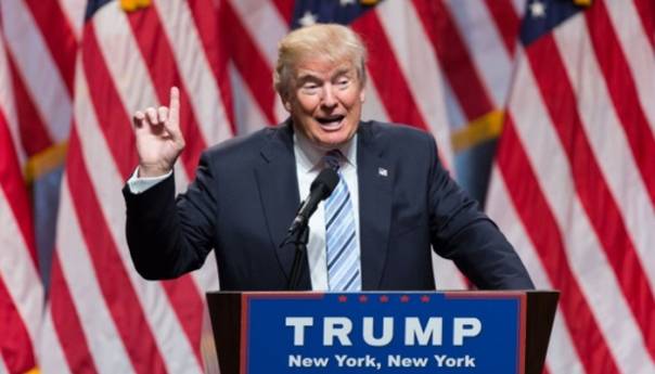 Trump naredio da se u SAD otvore džamije, crkve i sinagoge