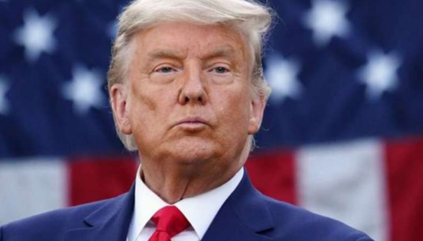 Trump negira da je postupio pogrešno u bavljenju sigurnosnim trakama