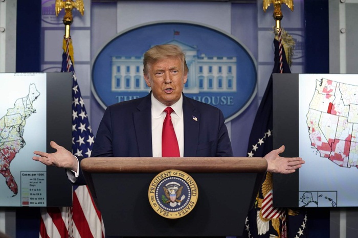 Trump o hapšenju bivšeg savjetnika Bannona: Žao mi je zbog njega