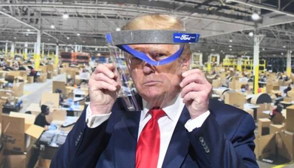 Trump odbio da nosi masku tokom posjete fabrici Ford