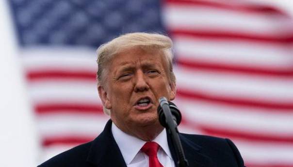 Trump održao zadnji govor: Vratit ćemo se u nekom obliku