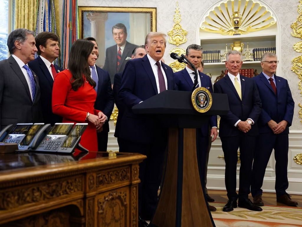 Trump: Pogodili smo brod koji je prevozio drogu iz Venecuele