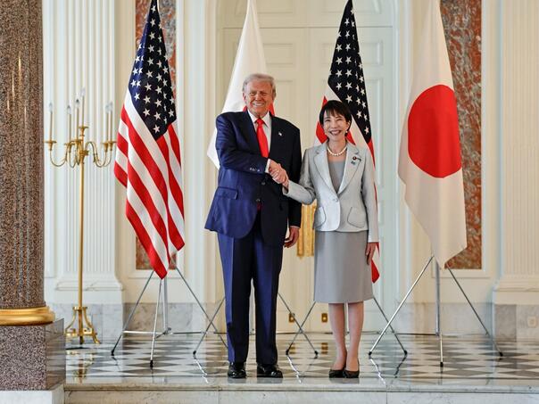 Trump pohvalio novu japansku liderku tokom razgovora o trgovini i ključnim mineralima