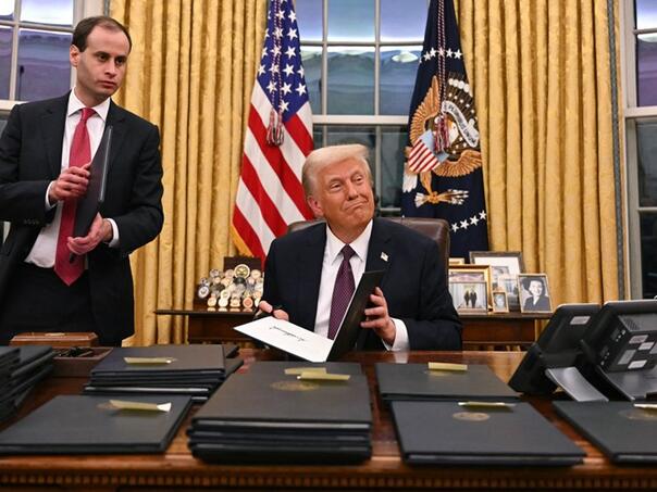 Trump poništio Bidenovu uredbu: Umjetna inteligencija ulazi u američku vladu