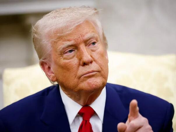 Trump poručio Izraelu i Iranu: "Odmah prestanite pucati!"