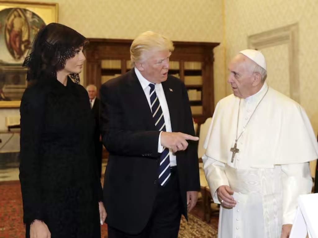 Trump potvrdio: S Melaniom dolazi na sahranu Pape Franje!