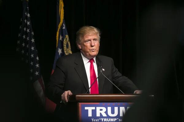 Trump pozvao na oslobađanje optuženih zbog napada na Kapitol