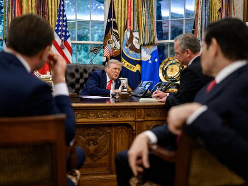 Trump razgovarao s Putinom: Počele pripreme za sastanak sa Zelenskim