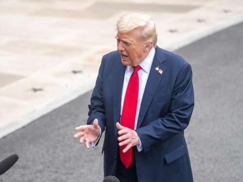 Trump šalje bolnički brod na Grenland