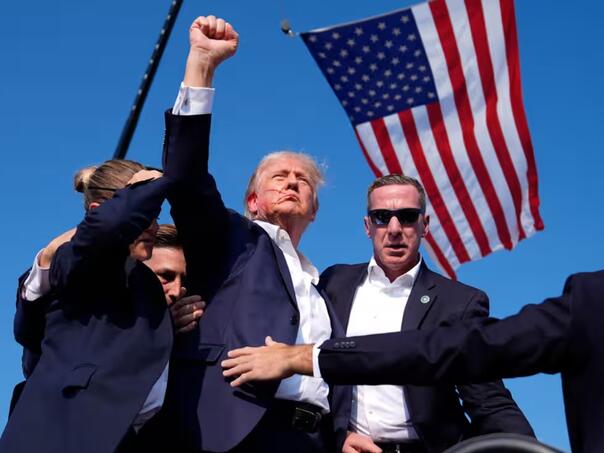 Trump se koristi pokušajem atentata: Popularna fotografija uskoro na naslovnici knjige