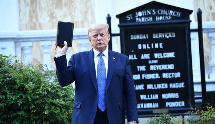 Trump se obratio naciji i zaprijetio slanjem vojske