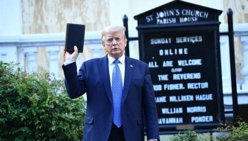 Trump se obratio naciji i zaprijetio slanjem vojske