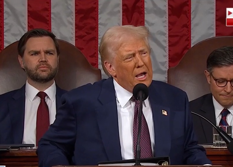 Trump se obratio u Kongresu: Održao najduži govor u historiji