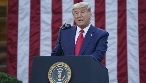 Trump se prvi put obratio javnosti nakon poraza