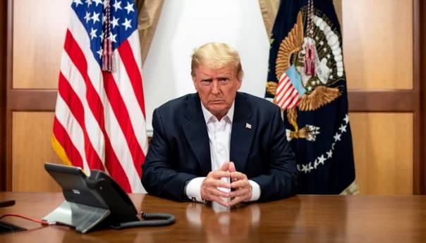 Trump se vratio u Bijelu kuću poslije 72 sata u bolnici zbog COVID-19