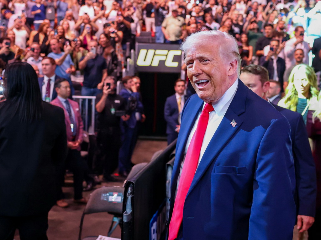Trump slavi 80. rođendan UFC borbom pred Bijelom kućom