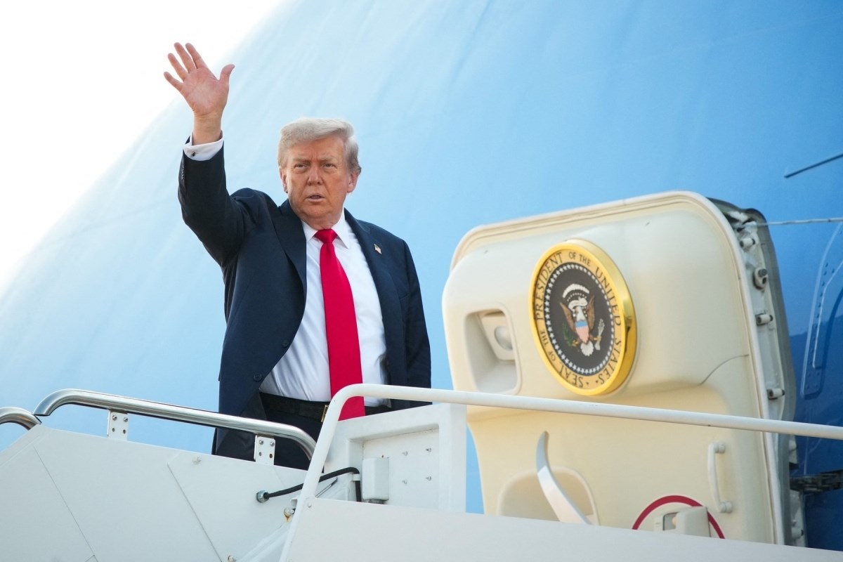 Trump sletio na Aljasku, stigao i ruski avion