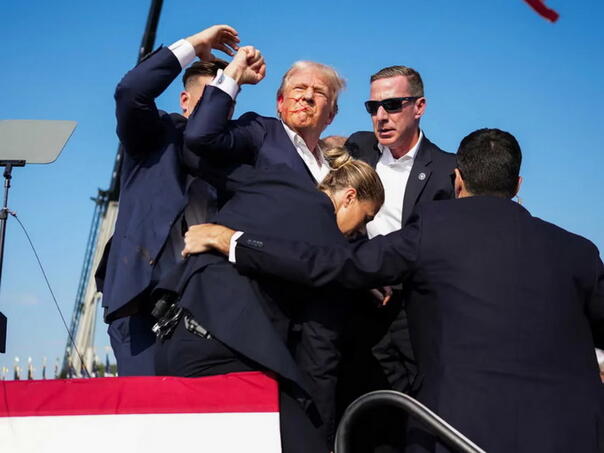 Trump: Spasio me sam Bog