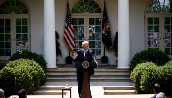 Trump: Šteta je što imamo toliko žrtava koronavirusa, ali je moglo biti gore