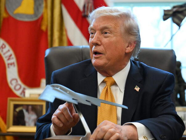 Trump u sobi punoj novinara najavio napad na još jednu zemlju