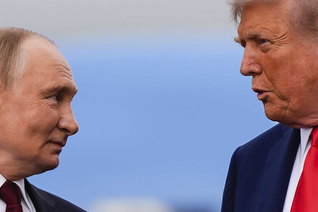 Trump zagonetno poručio: "Pratite nas!"