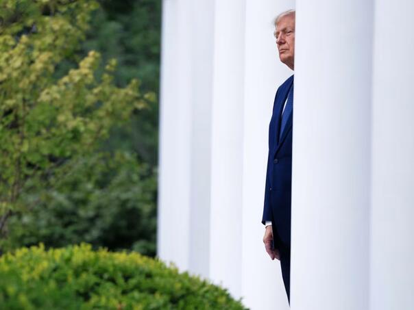 Trump zaprijetio novim napadima, Iran uzvratio: "Osvetit ćemo Hamneija"