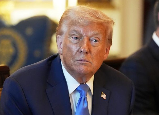 Trump želi smjenu iranskog vodstva: Želimo ući i sve počistiti