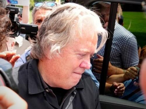 Trumpov uticajni saveznik stigao u zatvor na četveromjesečnu kaznu