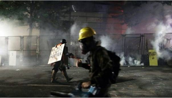 Trumpova vlada šalje dodatne snage u Portland zbog protesta
