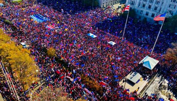 Trumpove pristalice izašle na ulice Washingtona