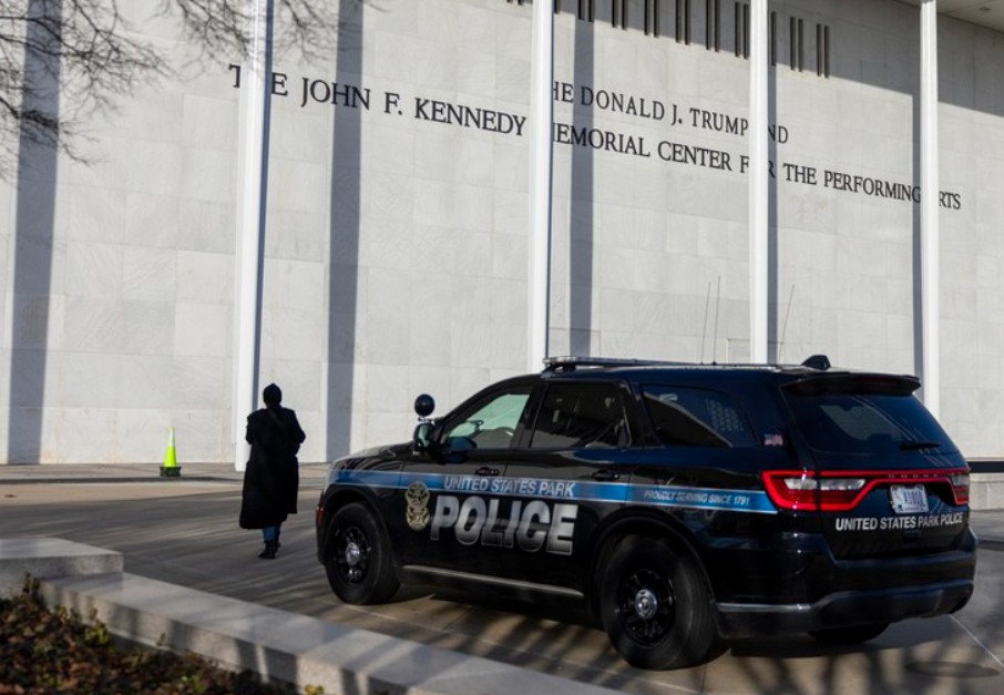 Trumpovo ime bit će uklonjeno s Kennedy Centra