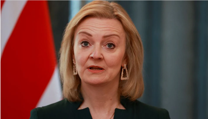 Truss: Britanija zabrinuta zbog onoga što radi Dodik i ruskog uticaja