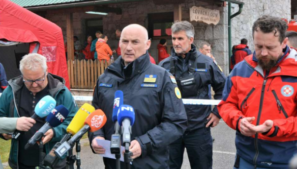 Trut: Izvučena tijela poginulih, za utorak planirano izvlačenje olupine